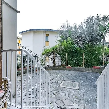 Apartment Il Giardino Di Quinto - Genovainrelax *